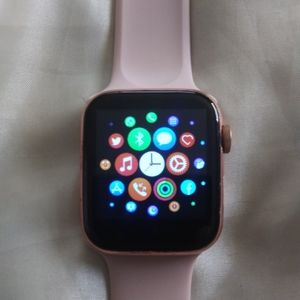 Apple watch s5 series
